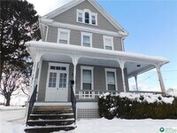 Building Photo - 300 S 9th St