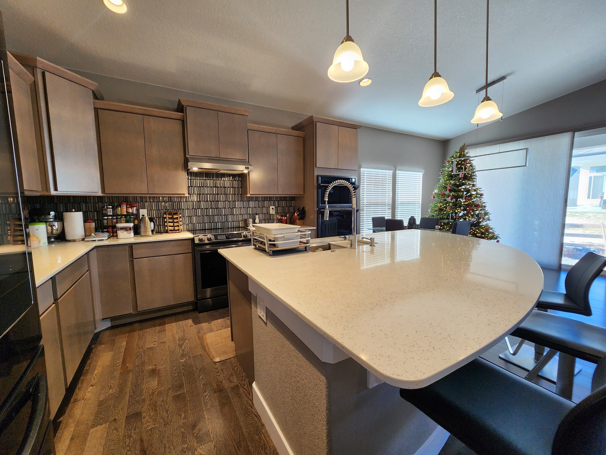 Building Photo - 10043 Hannaway Dr