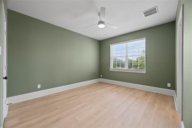 Building Photo - 30510 Hackberry Woods St