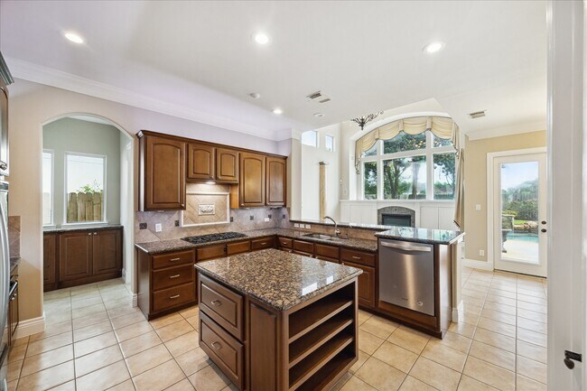 Building Photo - 5402 Oakville Ct