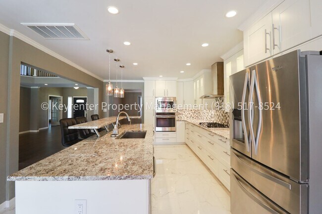 Building Photo - Incredible 4 Bedroom 4 Bath Home in Owasso!!!
