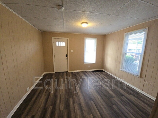 Building Photo - 1503 Smith Ave