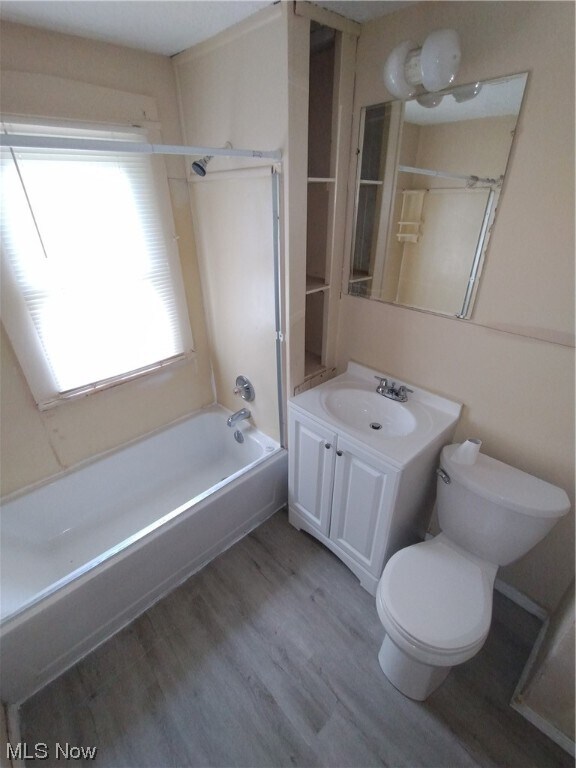 Building Photo - 105 E Boston Ave