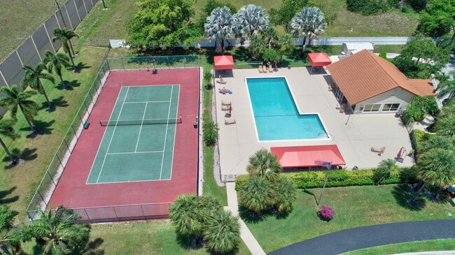Building Photo - 15415 Summer Lake Dr