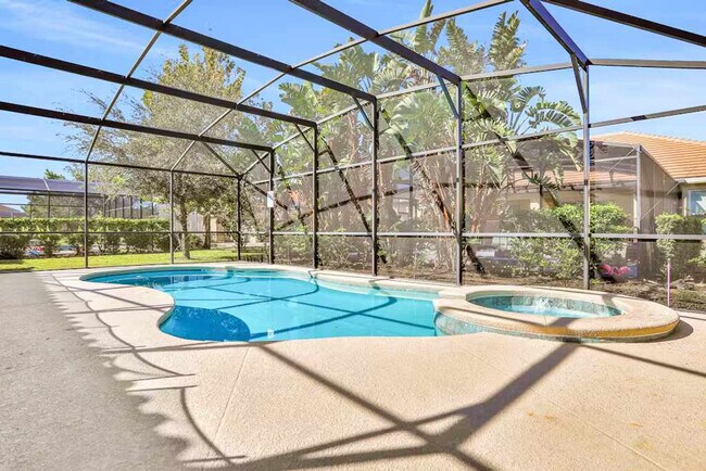 Building Photo - 4140 Oak Tree Dr