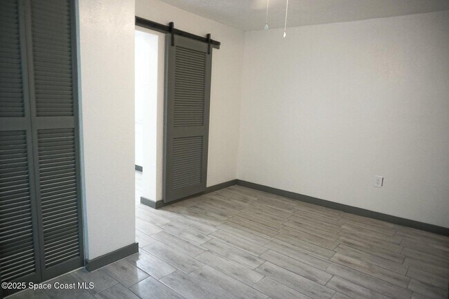 Building Photo - 2850 Shwonda Ave NE