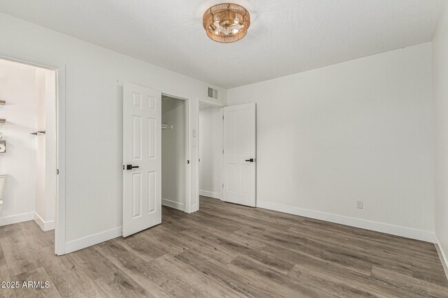 Building Photo - 35 Palo Verde Cir