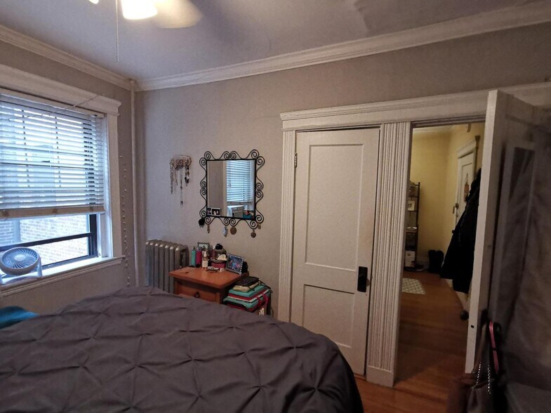 Primary Photo - 31 Queensberry St