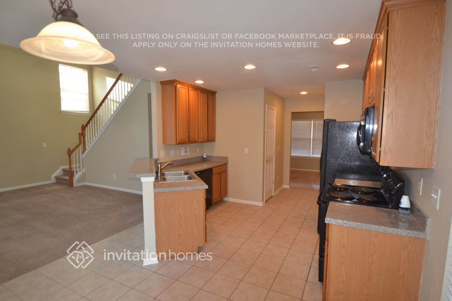 Building Photo - 2136 Mallard Pointe Dr