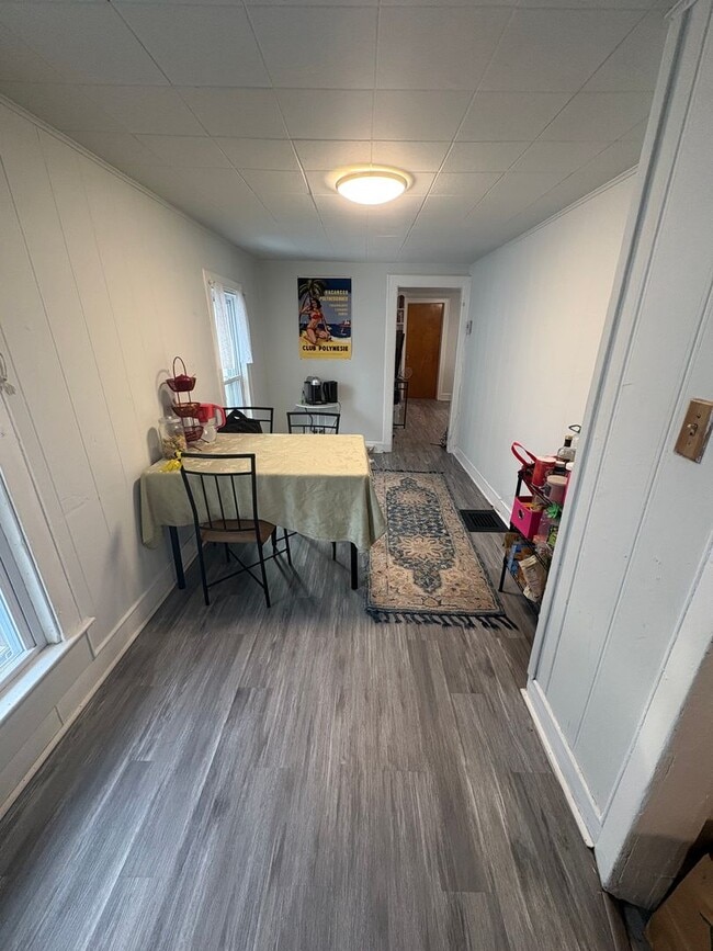 Building Photo - 15 High St