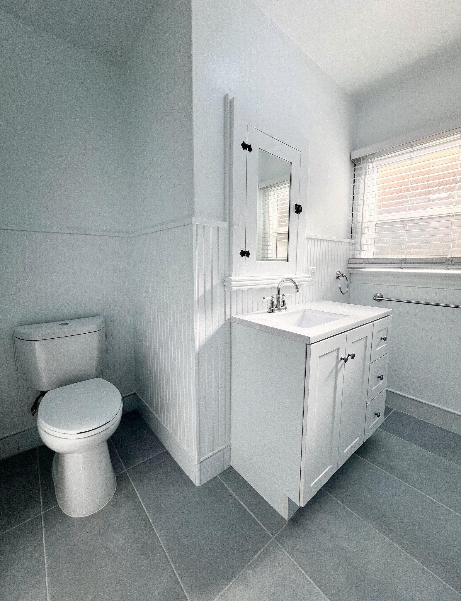 Building Photo - 4628 6th Ave