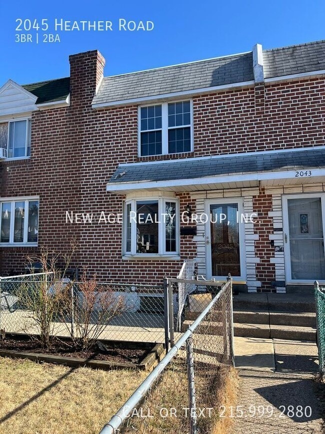 Building Photo - 2045 Heather Rd