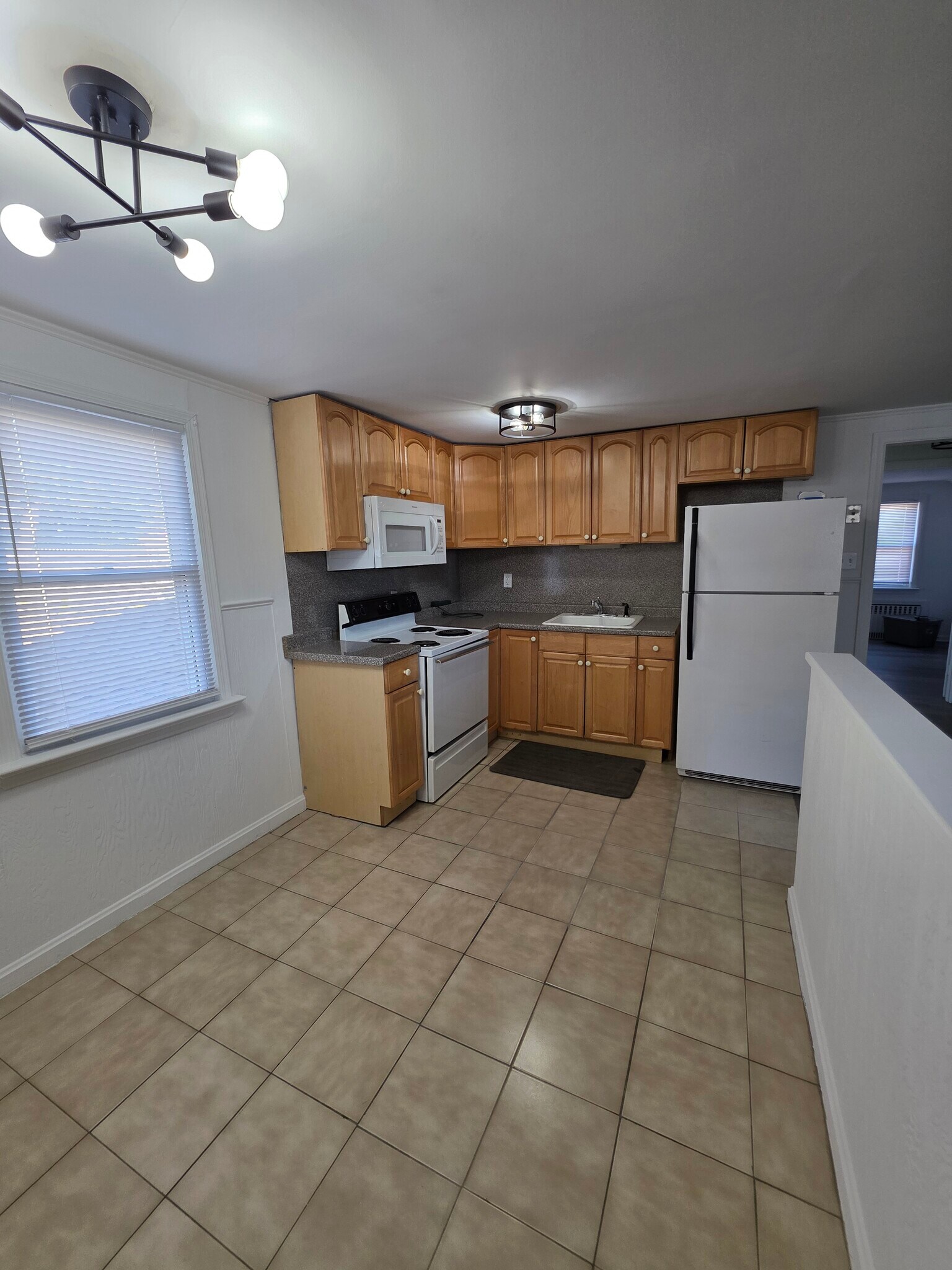 Building Photo - 7 High St