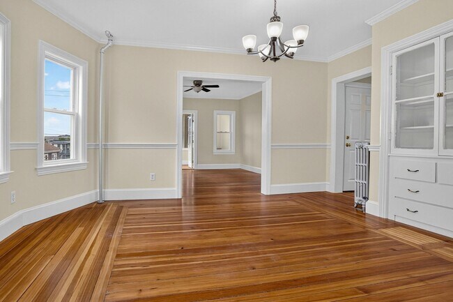 Building Photo - 22 Cypress St