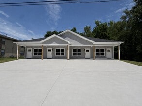 Building Photo - 1508 Longview St