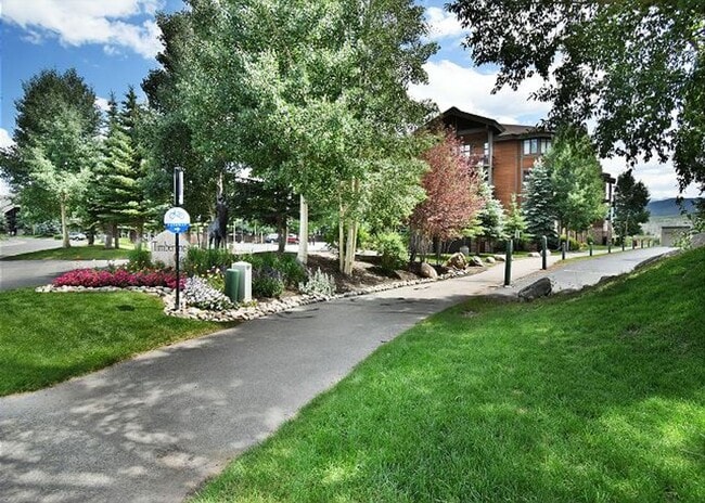 Building Photo - Long Term Rental- Timberline Cove 202