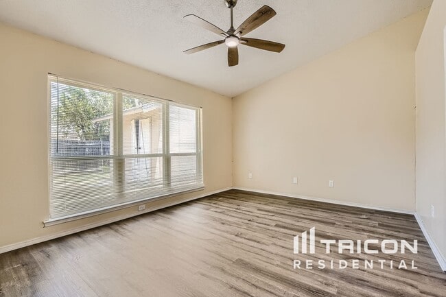 Building Photo - 112 Browning Ln