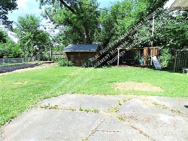 Building Photo - 1420 Burnley Ct