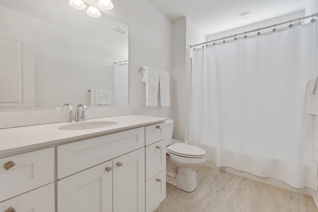 Building Photo - 1812 Empress Dr