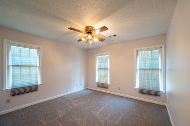 Building Photo - 4418 Pierwood Way