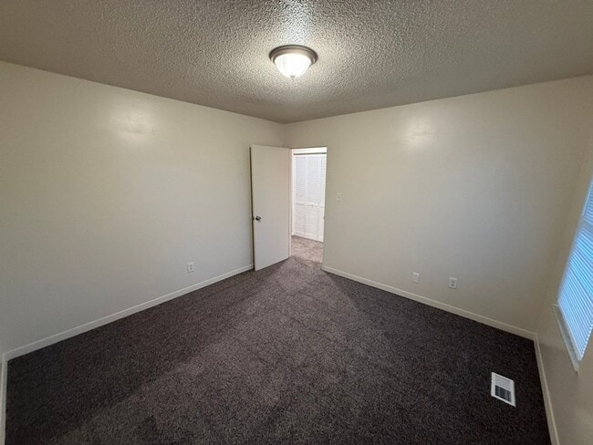 Building Photo - 2023 Belle Terra Rd