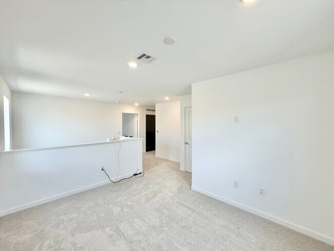 Building Photo - 31404 Lolite Dr