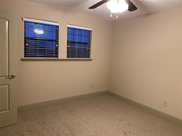 Building Photo - 10151 Camelot Dr