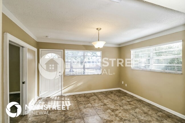 Building Photo - 11119 Mayflower Rd