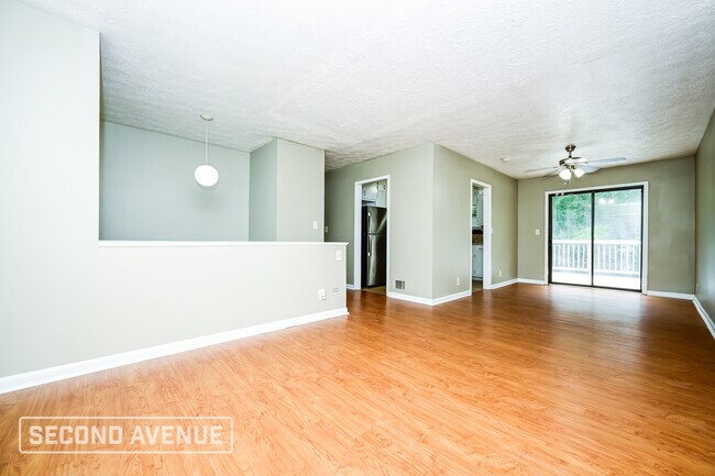 Building Photo - 2237 Rocklane Dr