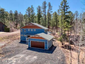 Building Photo - 381 E Iris Ln