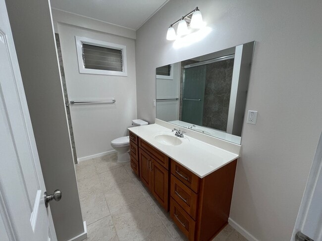 Building Photo - Honolulu/Kamehameha Heights - single famil...