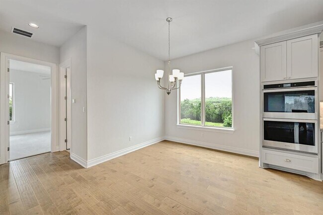 Building Photo - 4809 Serene Hills Dr