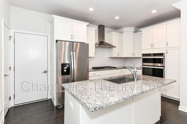 Building Photo - 43185 Mongold Square