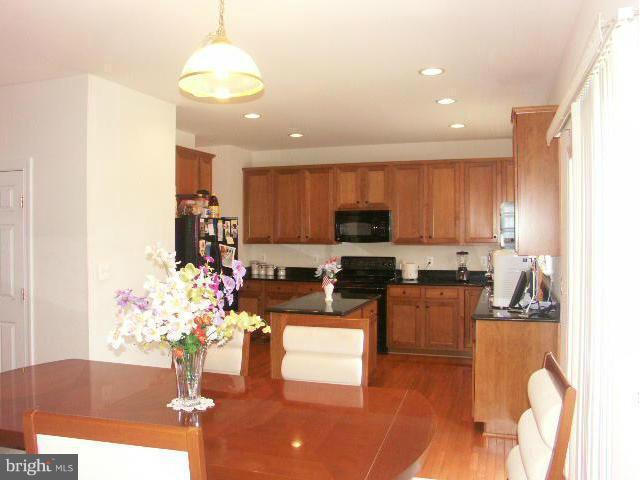 Building Photo - 18486 Quantico Gateway Dr
