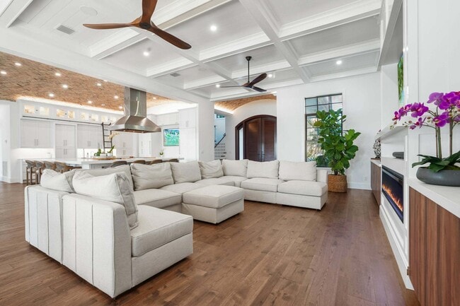 Building Photo - 19471 Harbor Rd S