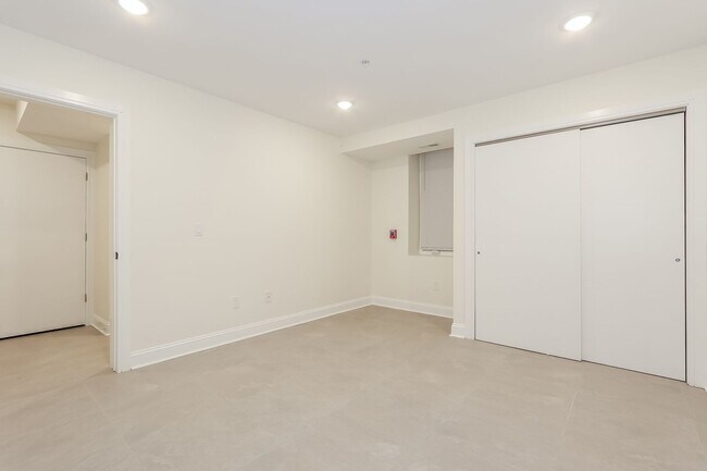 Building Photo - 2009 N 22nd St