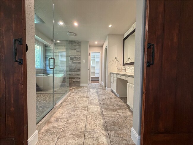 Building Photo - 28402 Ascot Farms Rd