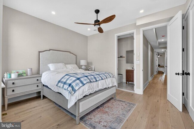 Building Photo - 32 Adams St NW