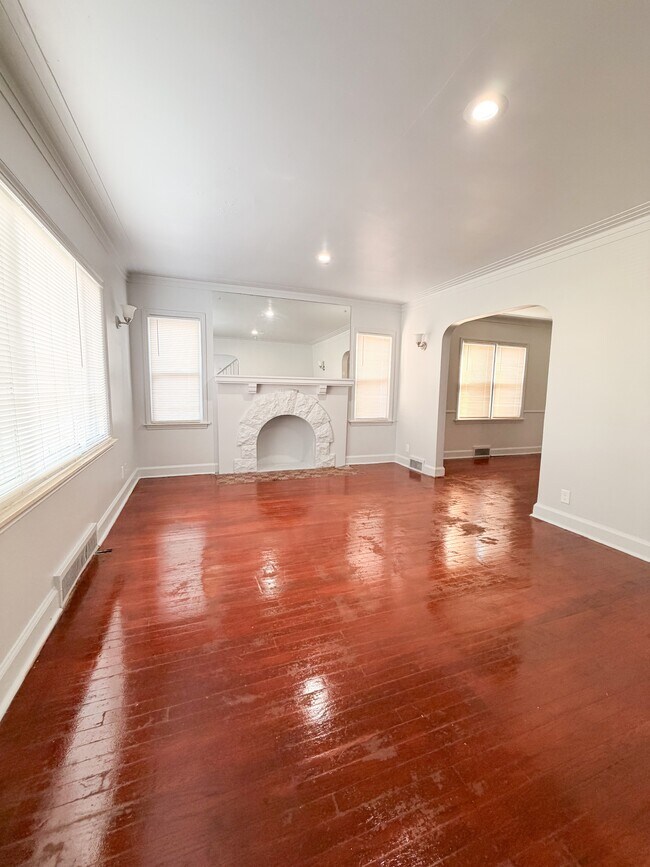 Building Photo - 18961 Steel St