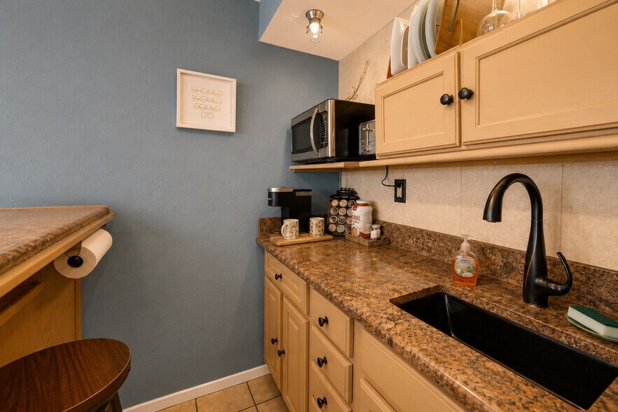 Building Photo - 769 Sundial Ct