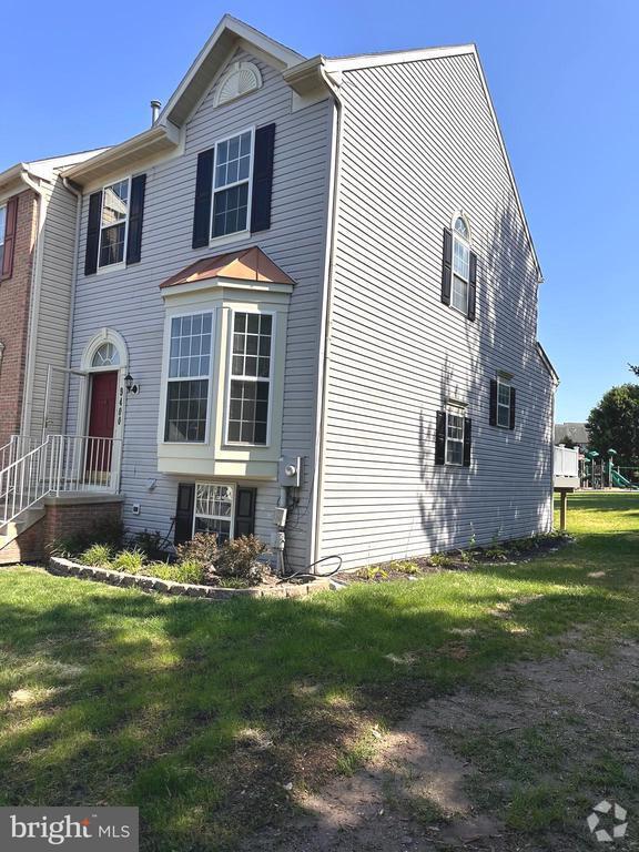 Building Photo - 9400 Birchwood Ct W