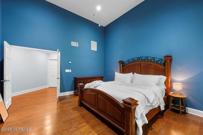 Building Photo - W162 Main St