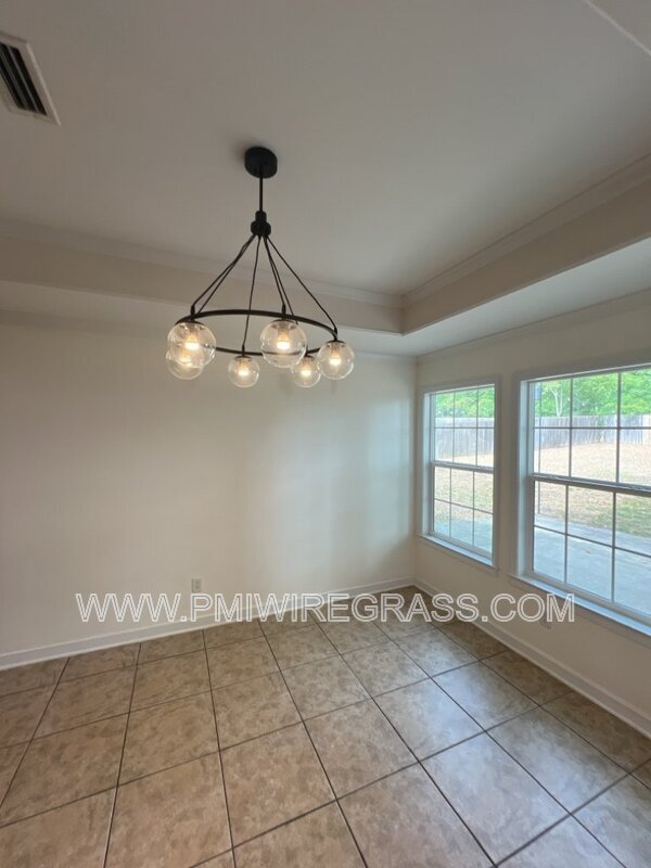 Building Photo - 628 Joe Bruer Rd