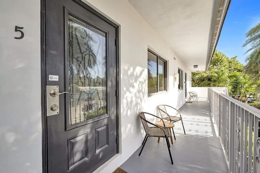 Building Photo - 333 Walnut St