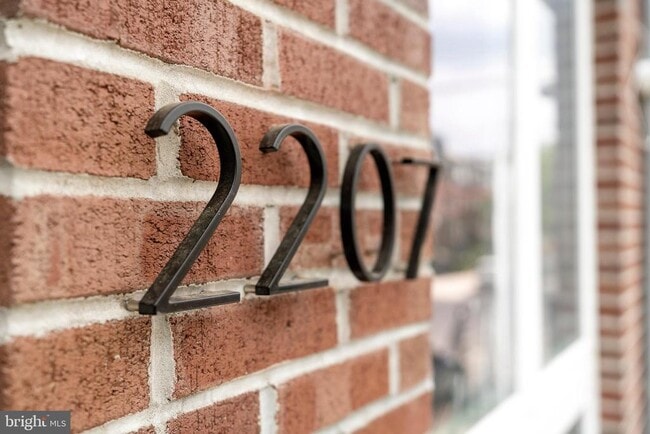Building Photo - 2207 N Franklin St