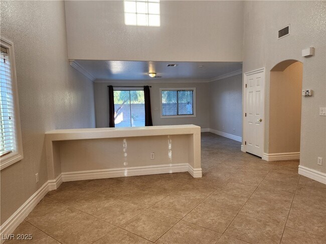 Building Photo - 5208 N Madison Stone St