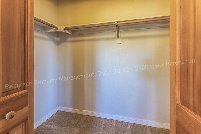 Building Photo - Beautiful 2- Bedroom near Miramont Park!