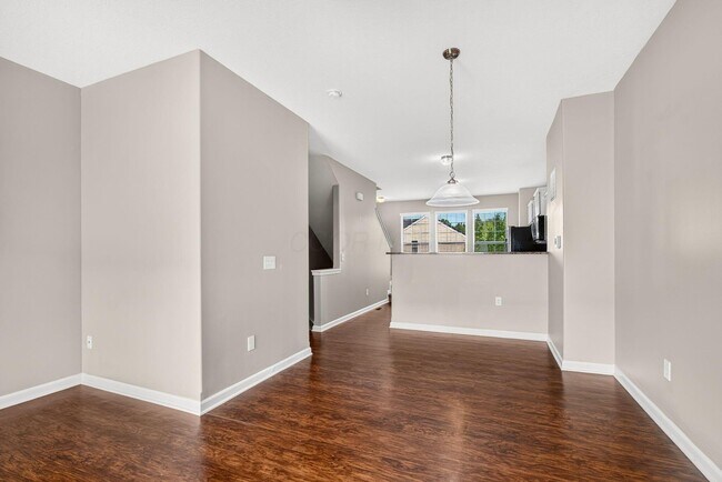 Building Photo - 5652 Pittsford Dr