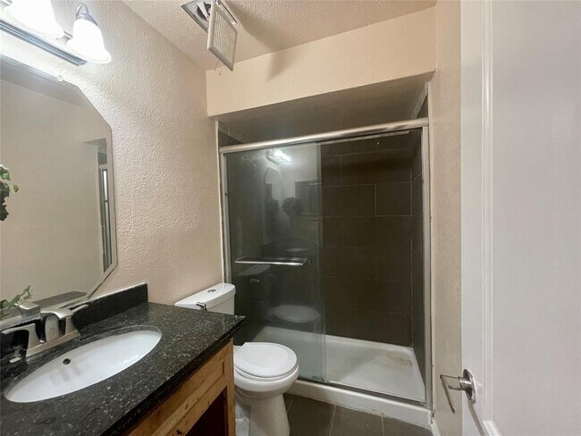 Building Photo - 8223 Woodland Willows Dr
