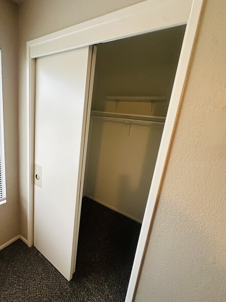 walk in closet in master - 6005 Hill Dale Ct